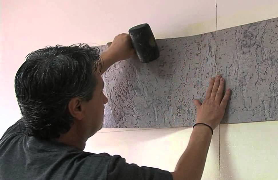 Покрытие вместо обоев. Материалы для оклейки стен. Панели наклеиваемые на стену. Клеящиеся панели на стену. Что наклеить на стену.
