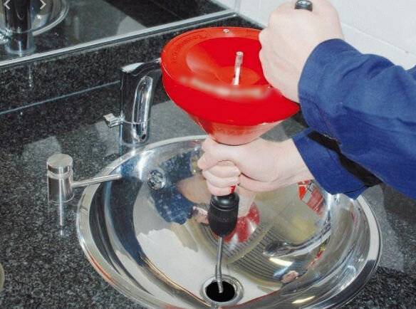 Как прочистить трубы содой и уксусом: 3 наилучших способа