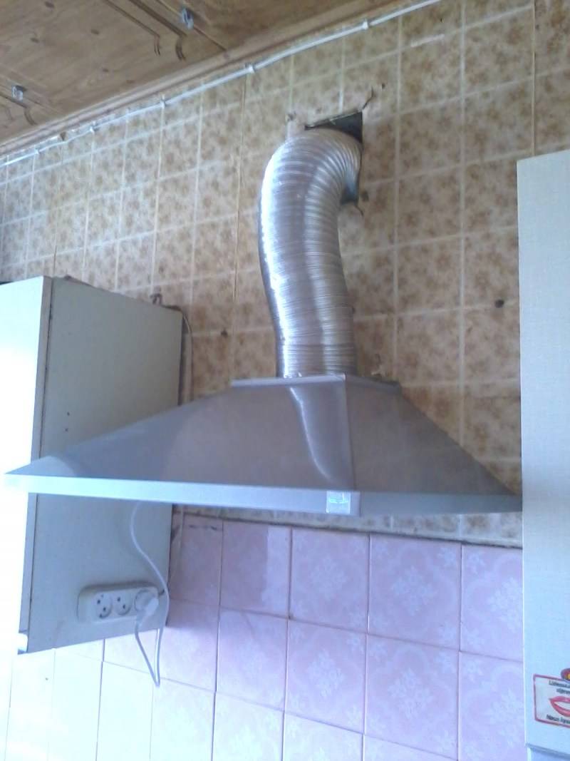 Труба для вытяжки: выбор под вытяжную системы для кухни, монтаж вентиляционных элементов в частном доме