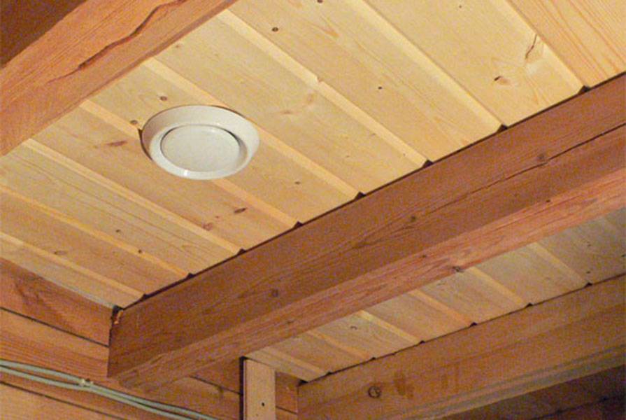 Как сделать вентиляцию в деревянном доме: необходимость, устройство и монтаж