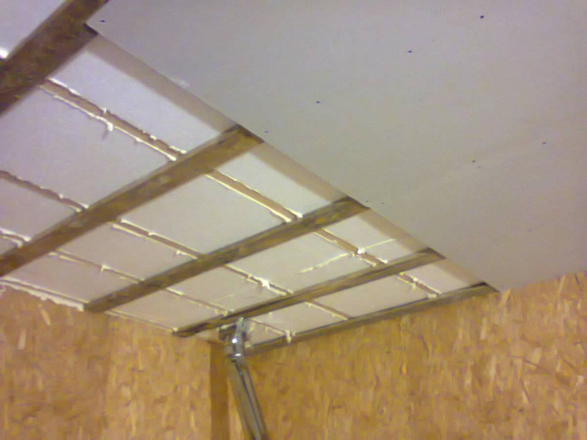 Правильная обрешетка потолока под гипсокартон | gipsportal
как правильно сделать обрешетку под гипсокартонный потолок — gipsportal