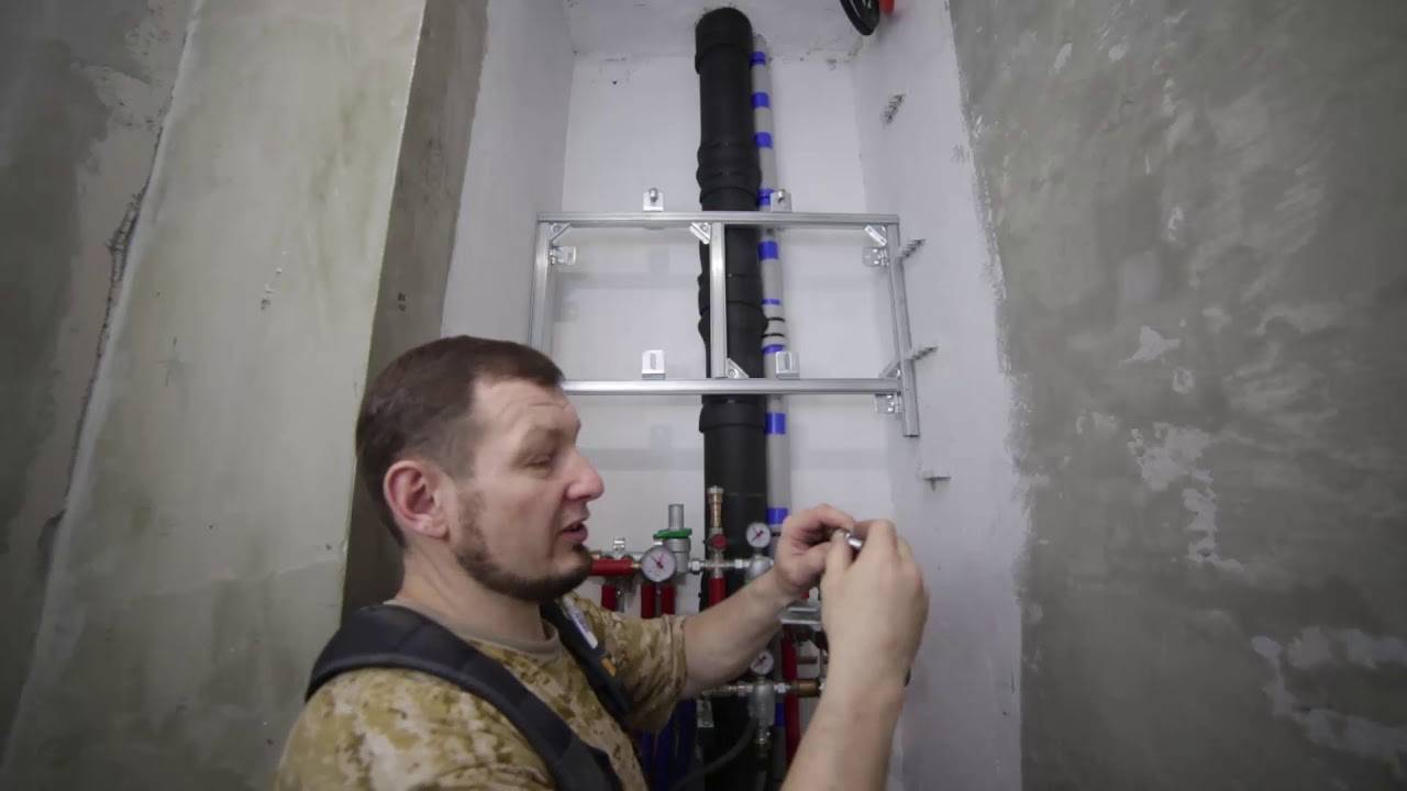 Как закрепить на стене водонагреватель на 80 литров?