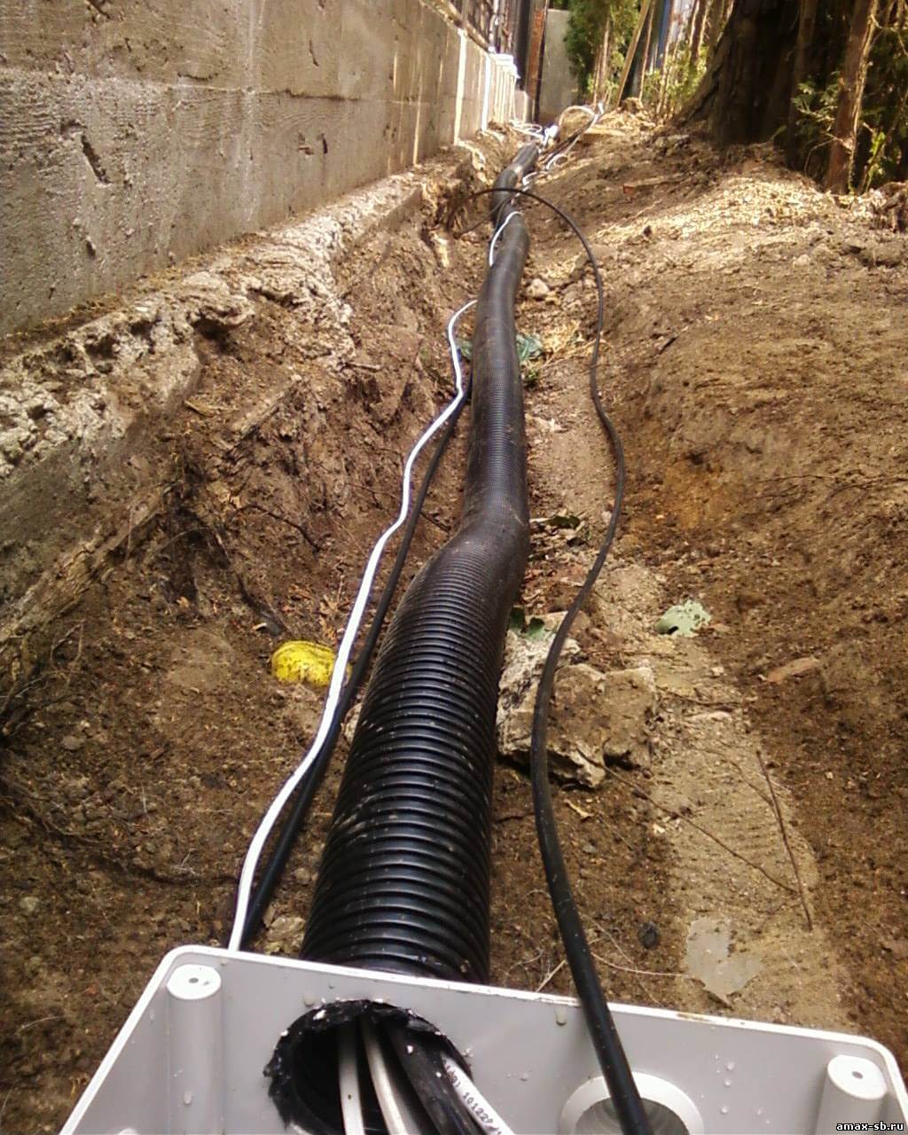 Кабель для разных способов ввода электричества в дом. как правильно провести подземный кабель для электричества - все о строительстве