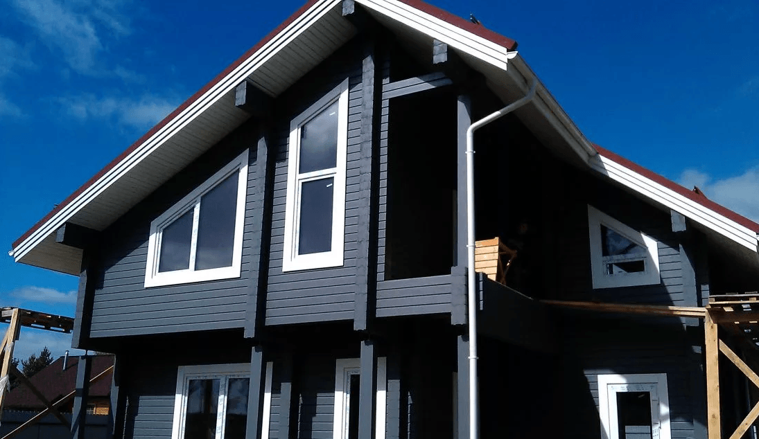 Какой краской лучше покрасить деревянный дом снаружи