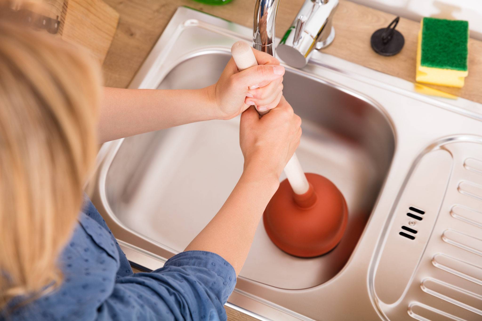Как избавиться от запаха канализации: причины проблемы и решение