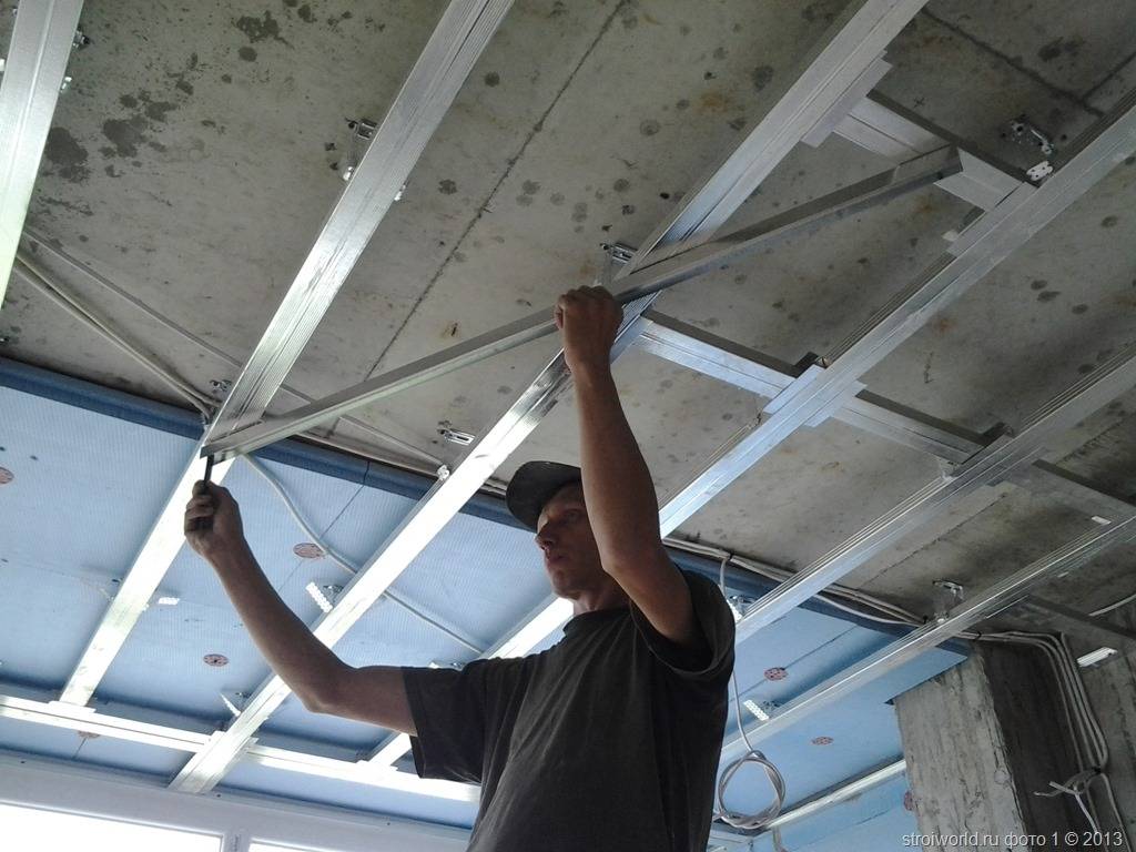 Как обшить потолок гипсокартоном: правильный монтаж