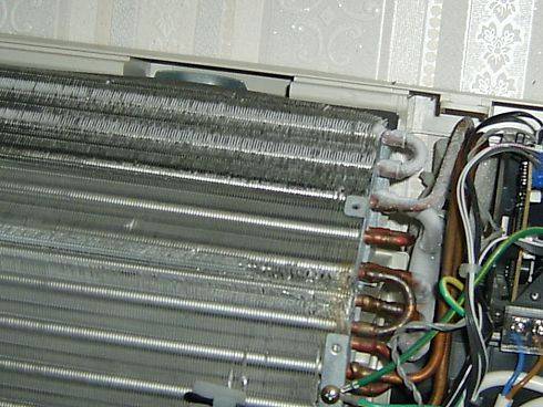 Почему обмерзает наружный блок сплит-системы при работе на тепло? - кондиционеры gree