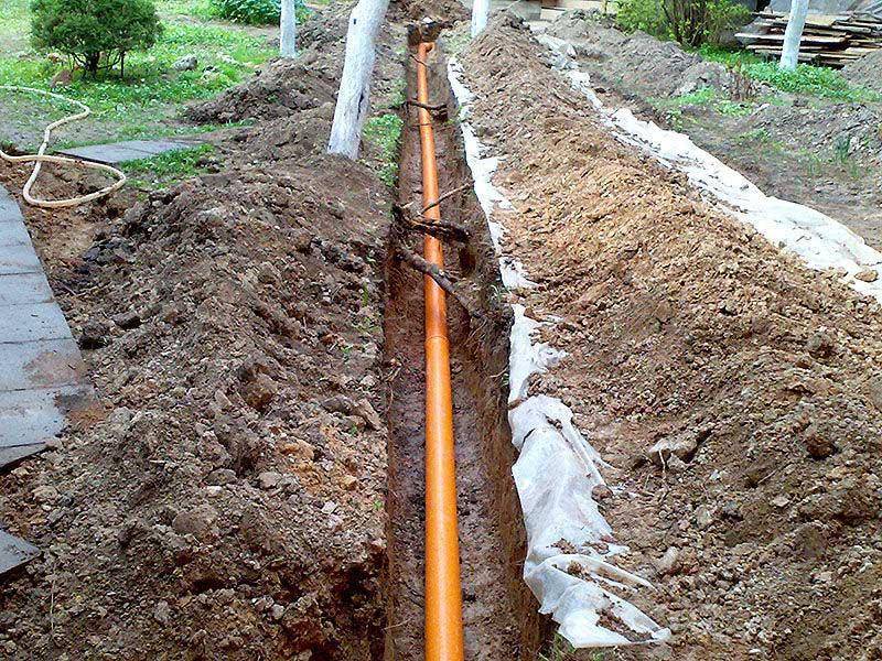 Прокладка канализационных труб: как правильно проложить трубы в земле