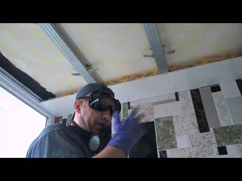 Отделка балкона пластиковыми панелями: как обшить пвх своими руками (видео)