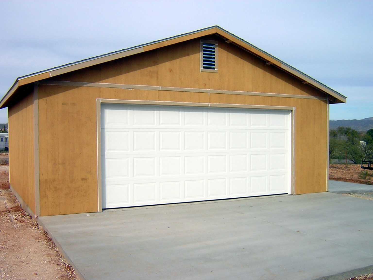 Из чего лучше и дешевле построить гараж на даче. из какого матерала строить гараж выгоднее всего
