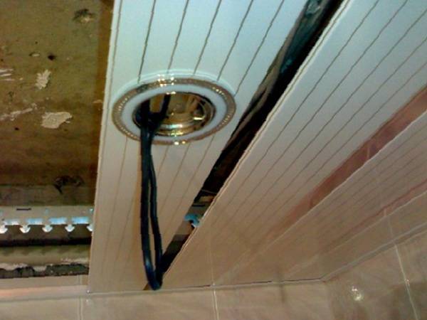 Как сделать вентиляцию в натяжном потолке