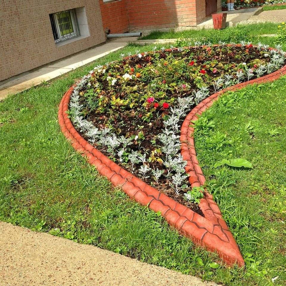 Клумбы для цветов на даче своими руками – 70 лучших вариантов