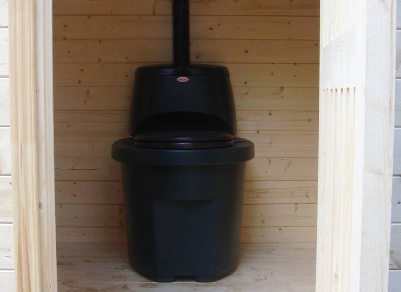 Туалет для дачи без запаха и откачки: рекомендации и пошаговая инструкция