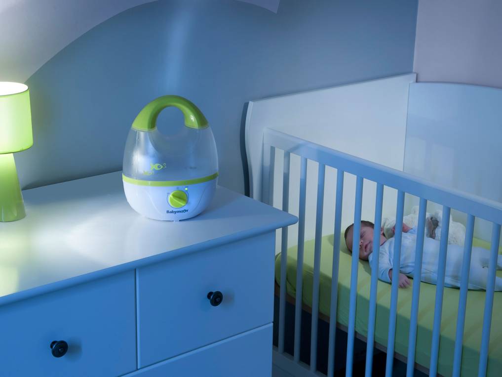 Куда ставить увлажнитель воздуха: назначение, выбор места в комнате с ребенком