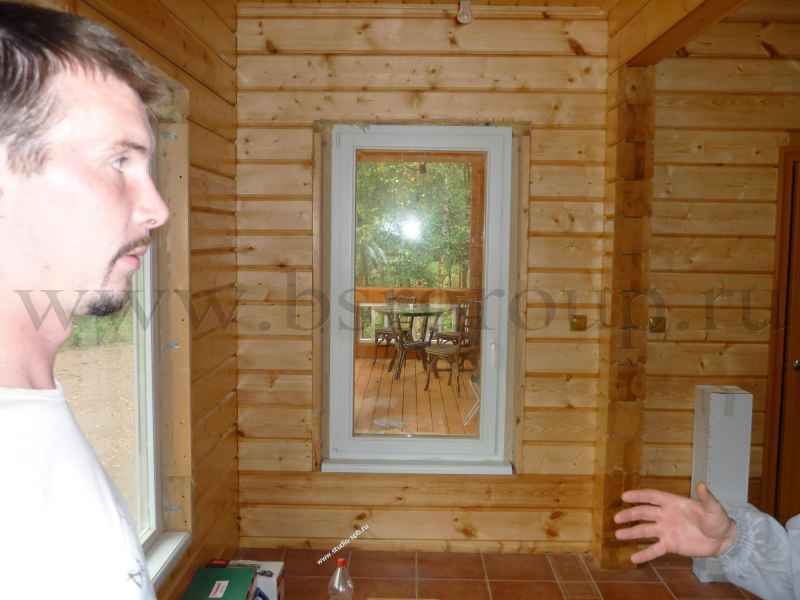 Как заделать окно в деревянном доме брусом?