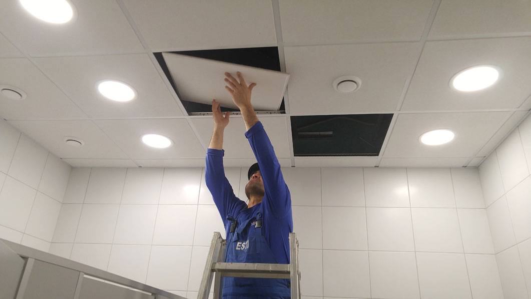 Диффузор потолочный и решетки вентиляционные для ванной: монтаж и установка